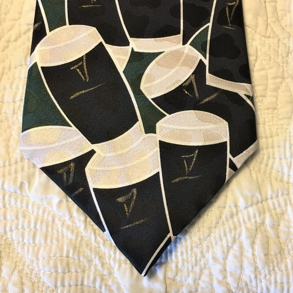 VERONIQUE DIDI 100% Silk Guinness Logo Necktie - Picture 6 of 10
